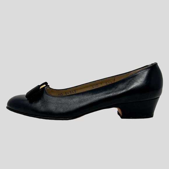 Salvatore Ferragamo - 6.5 B - Picture 1 of 6
